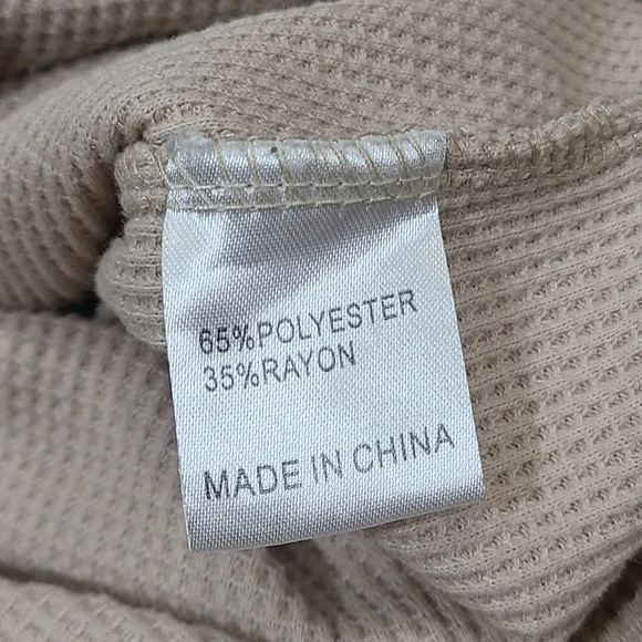 Princess Polly waffle knit high waist ruffle shorts size 12 - Picture 6 of 7